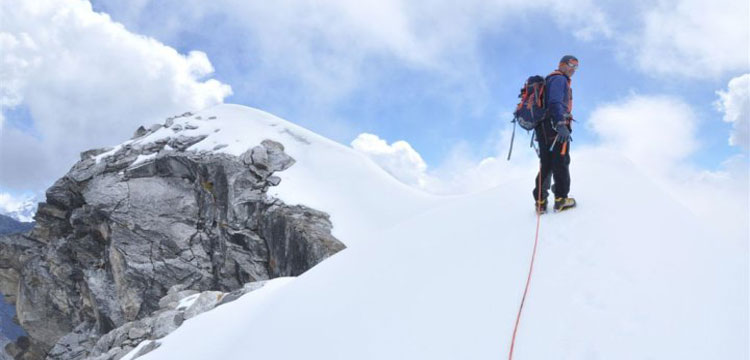 Island Peak Climbing | trek to Everest Base camp and Island Climbing